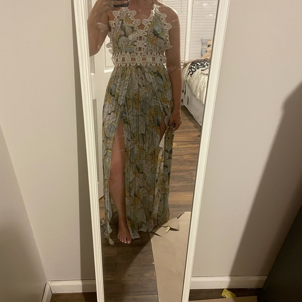 Luxxel halter print maxi Size S - Picture 3 of 10
